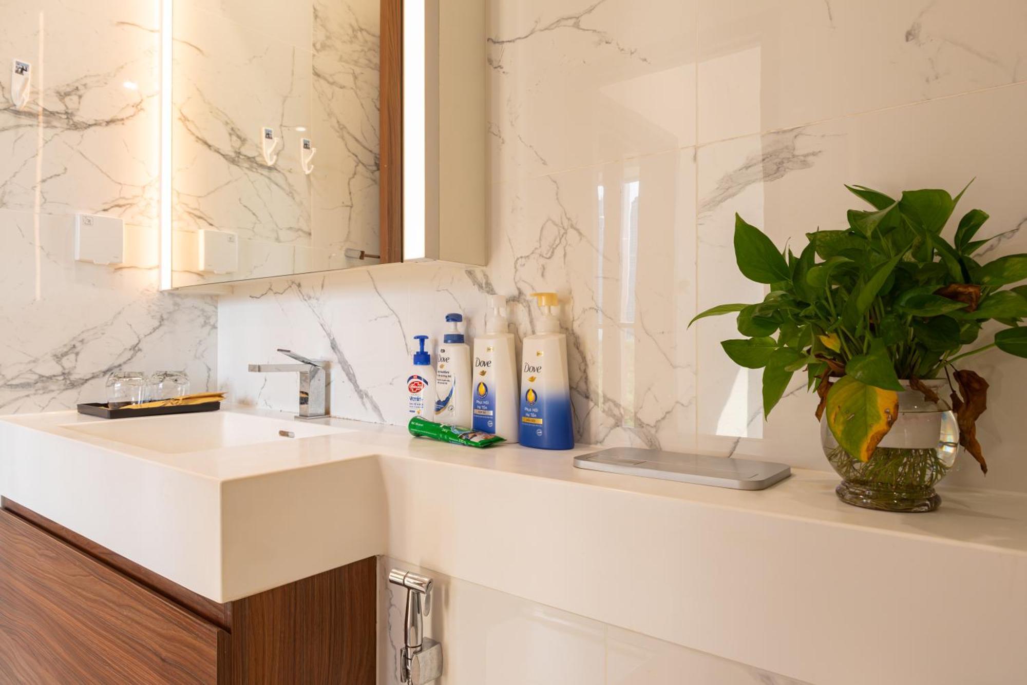 Căn hộ Metropole Thu Thiem- 2 Bedroom In The Center -river View & Luxury *