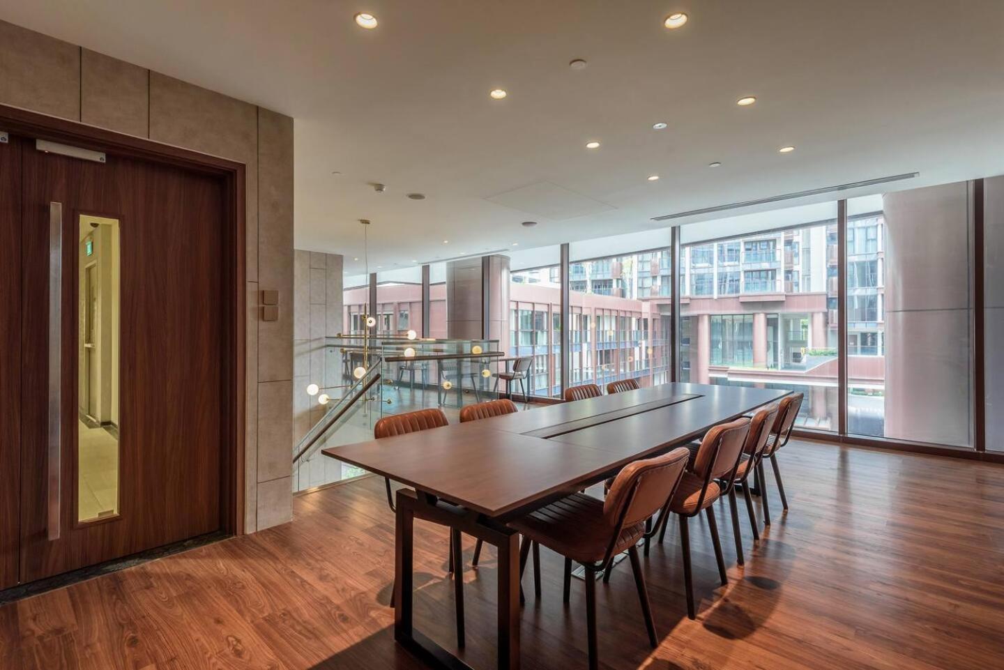 Metropole Thu Thiem- 2 Bedroom In The Center -river View & Luxury